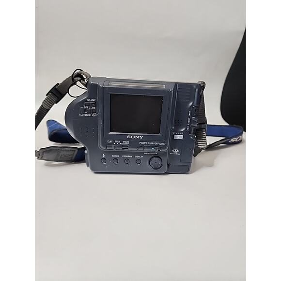 Sony FD Mavica Interpolated 1.6 Megapixel Images Digital Camera Battery & Strap - Picture 4 of 6